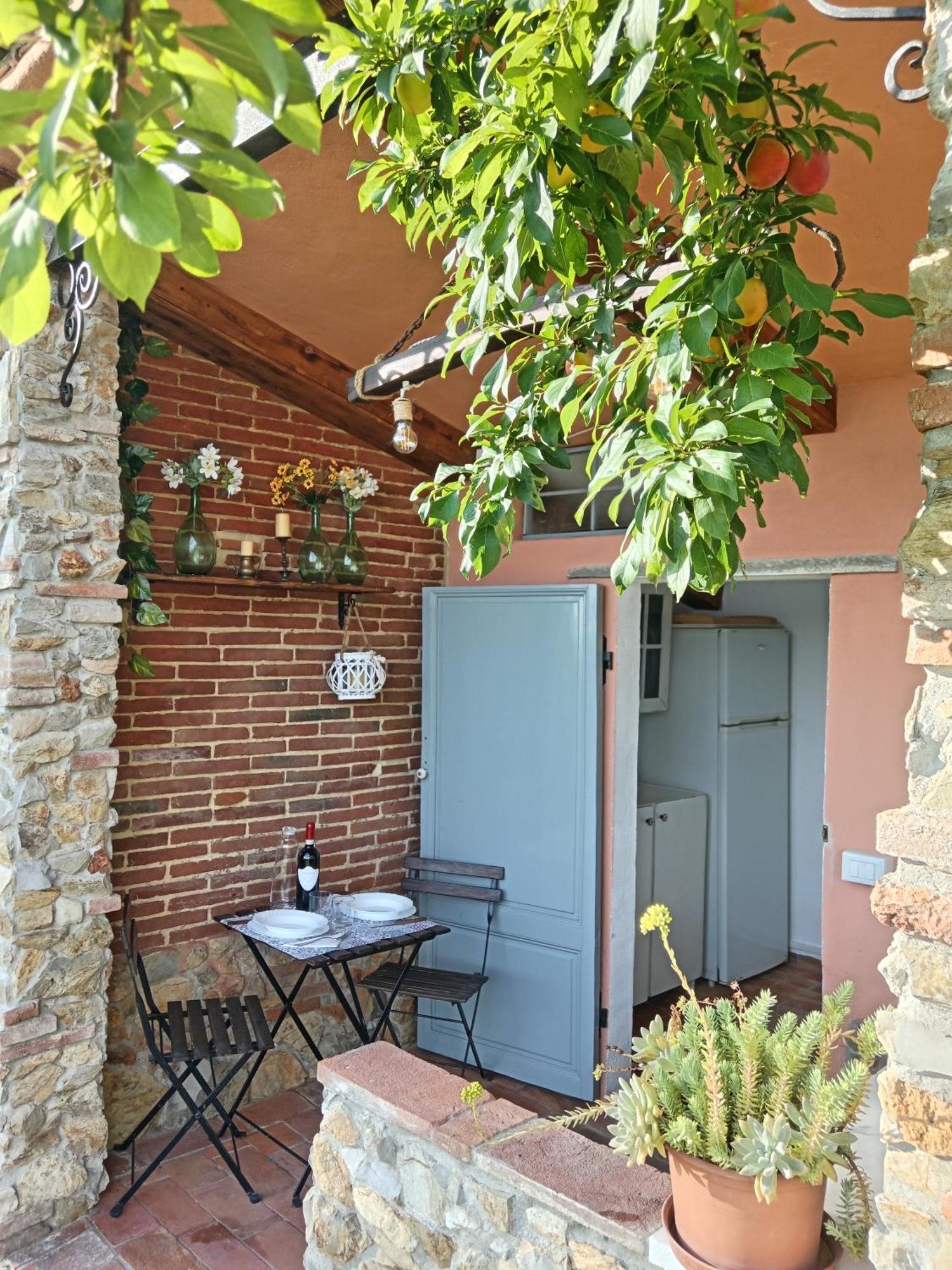 Casale - La Camera Di Leda Lamporecchio Exterior photo